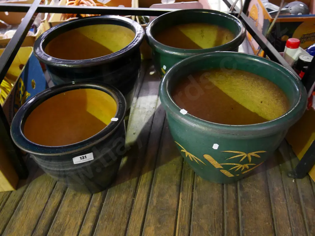 4x glazed garden planters Image 1++