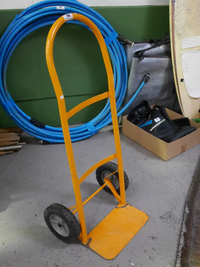 small bottle trolley Image 1++