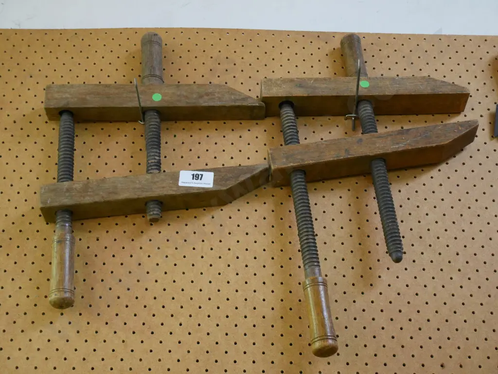 2x vintage wooden clamps Image 1++