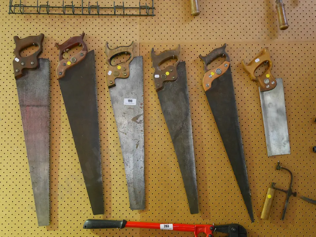 7 hand saws Image 1++