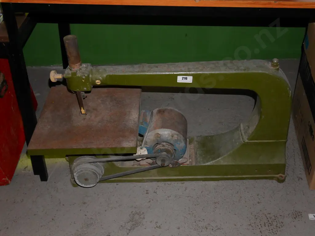 large heavy duty vintage scroll saw Image 1++