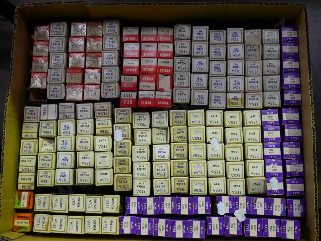 box of radio valves Image 1++
