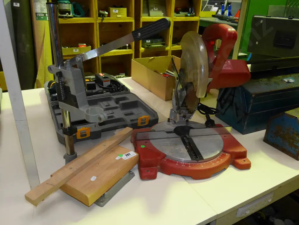 210mm mitre saw, corded drill press stand Image 1++