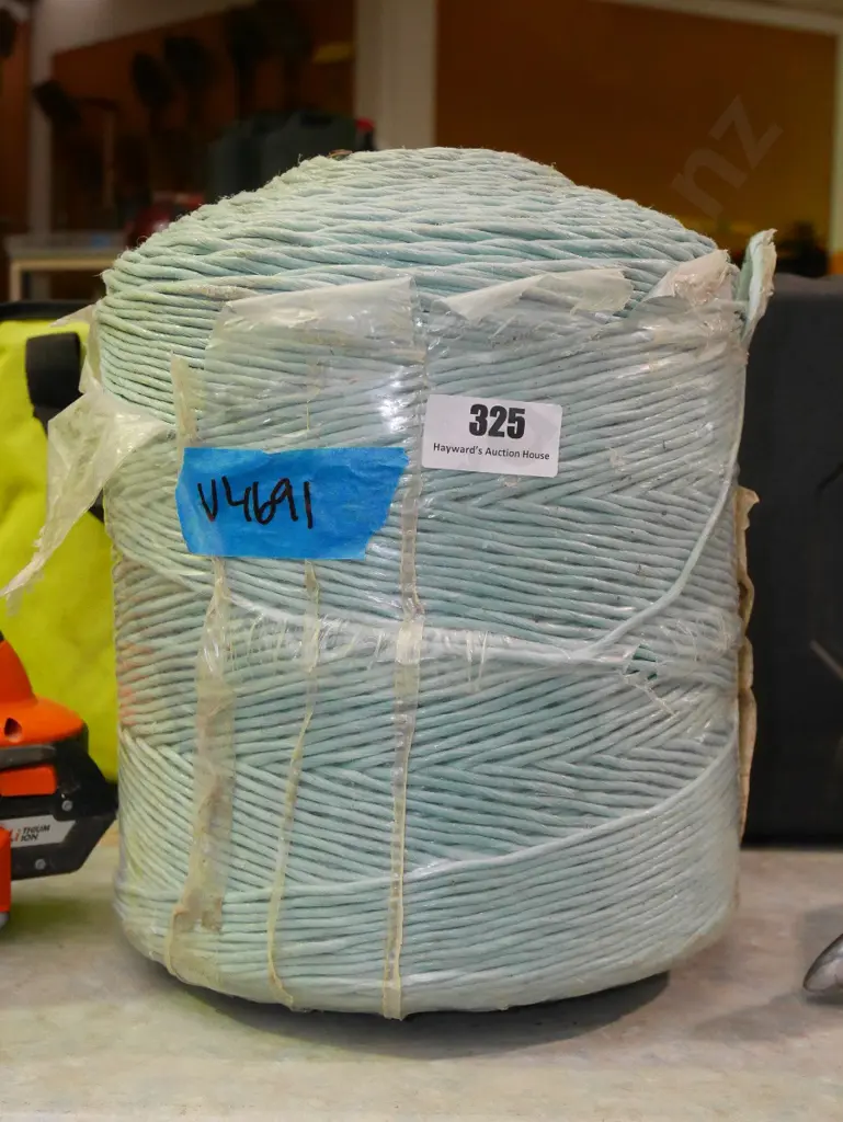 roll of baler twine Image 1++