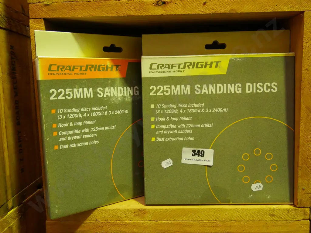 2 packs of 225mm sanding discs Image 1++