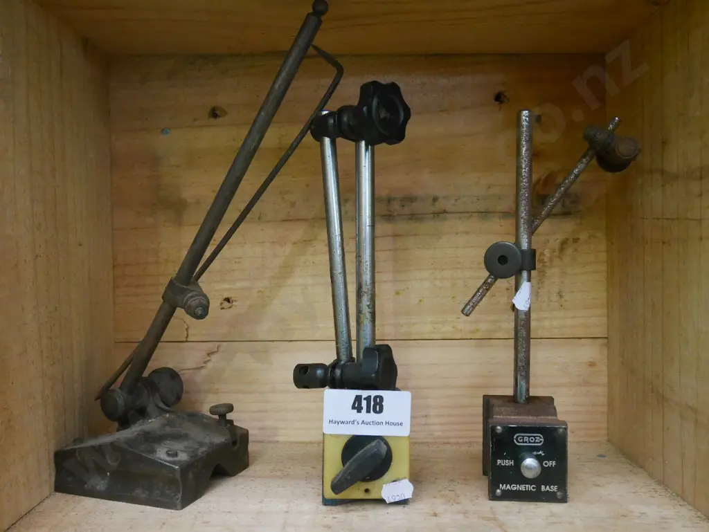 3 dial indicator stands Image 1++