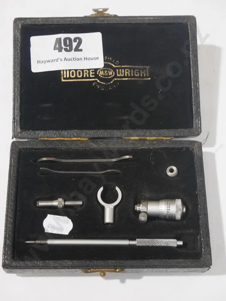 cased inside-outside  micrometer Image 1++
