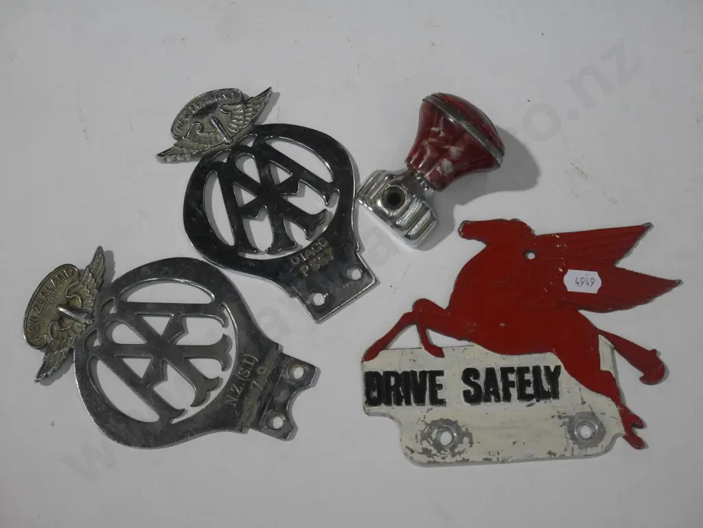 AA badges, Mobil badges, steering wheel knob Image 1++