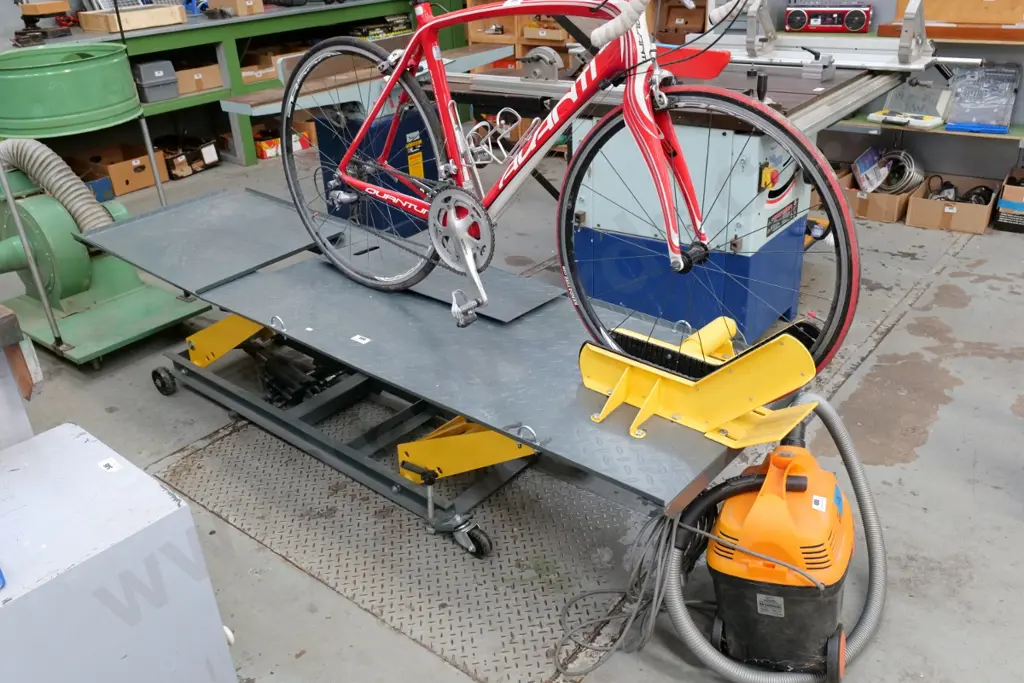 heavy duty Ironside workshop motorcycle lift on casters - 2 bent casters, need straightening L-2200 W-670 Image 1++