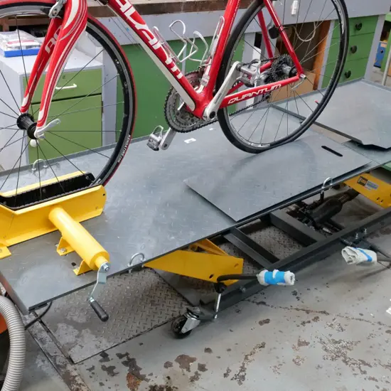 heavy duty Ironside workshop motorcycle lift on casters - 2 bent casters, need straightening L-2200 W-670