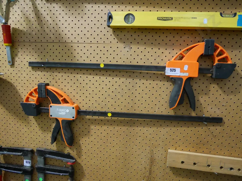 2 quick release clamps- yellow dots Image 1++