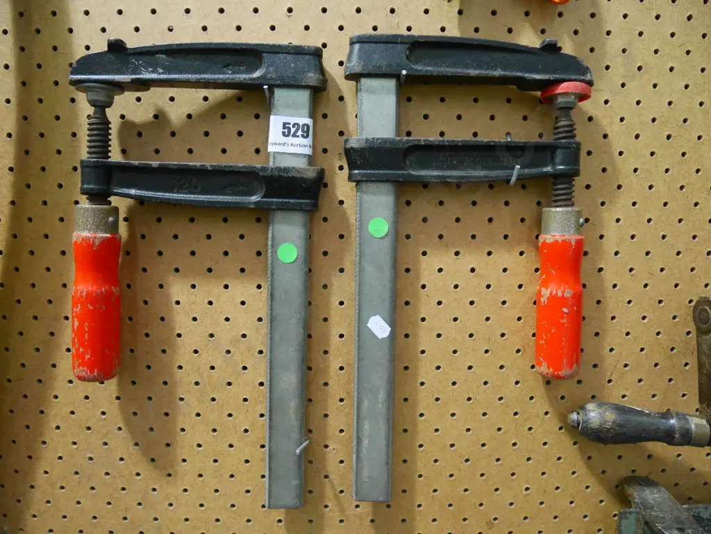 pair of F clamps - green dots Image 1++