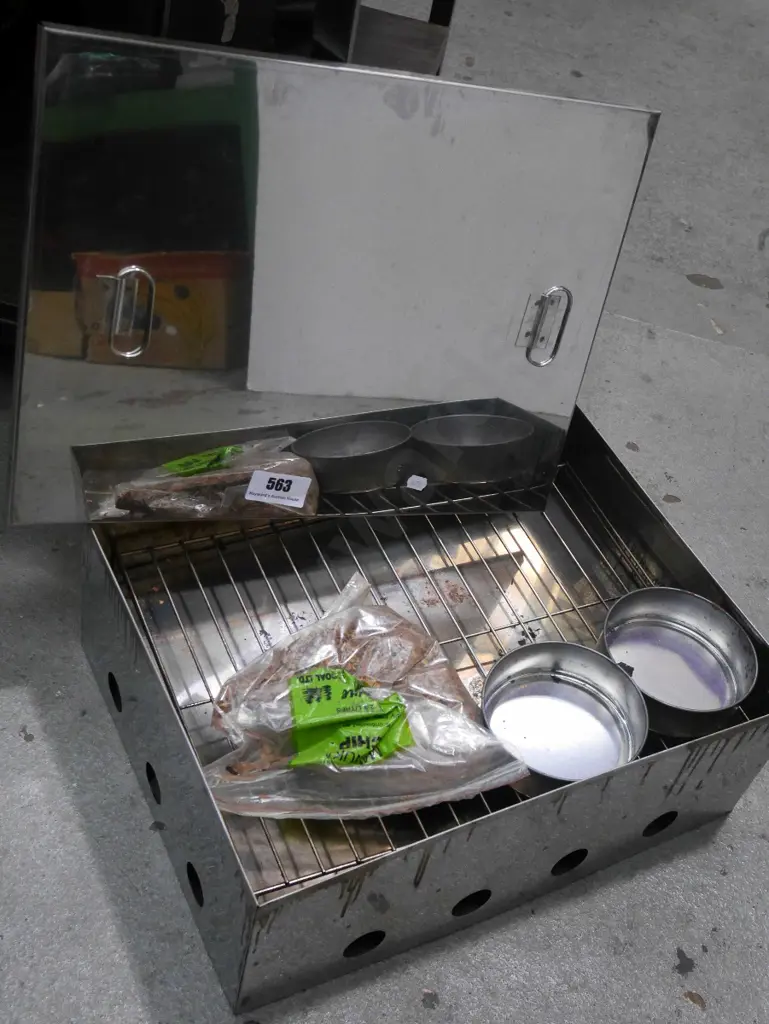 fish smoker Image 1++