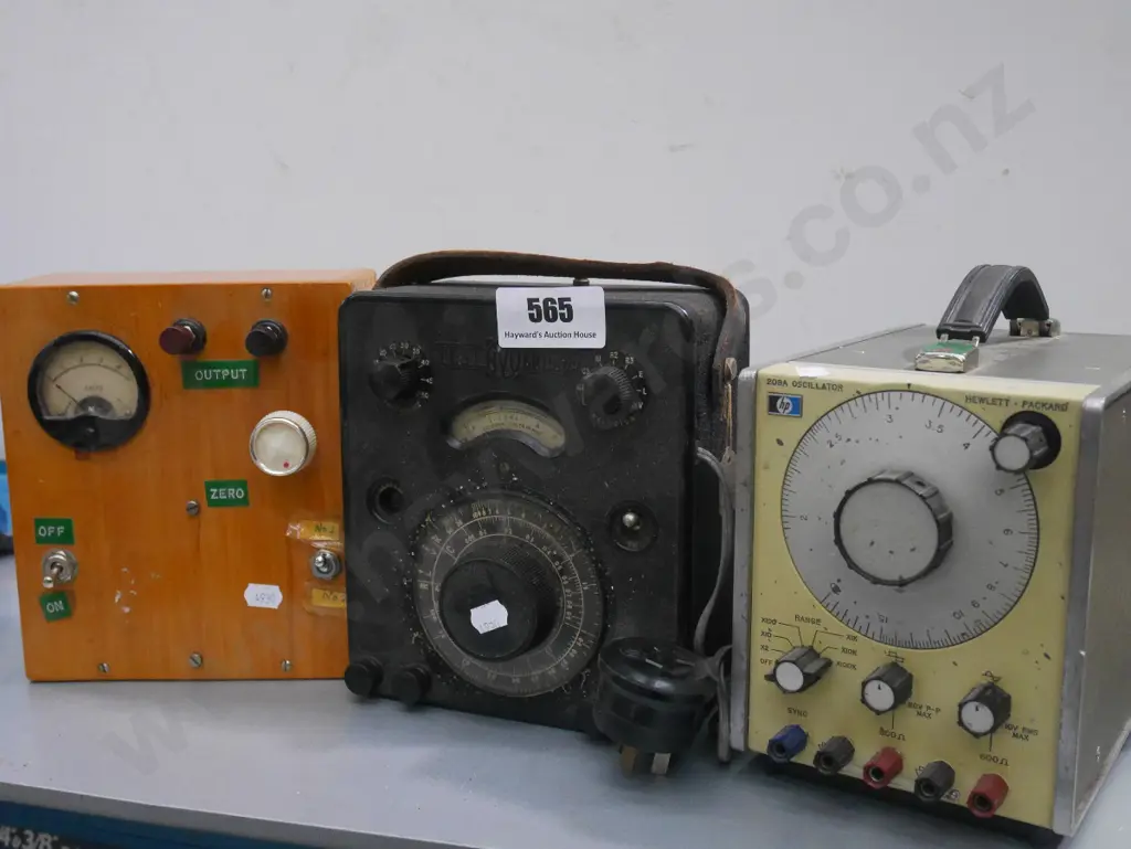 vintage oscillator, voltmeter etc Image 1++