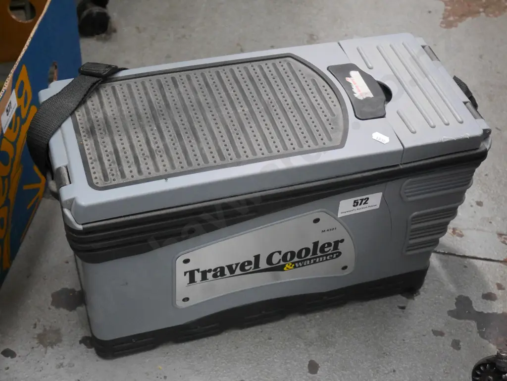12V travel cool and warmer Image 1++