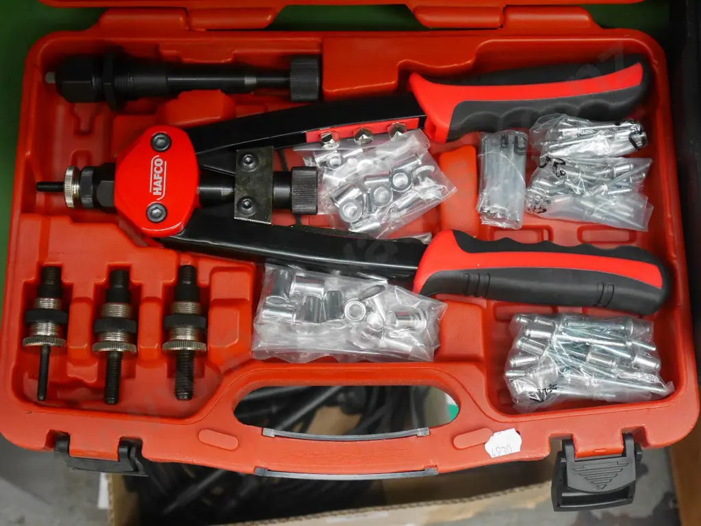 cased Hafco as-new nut and blind riveter Image 1++