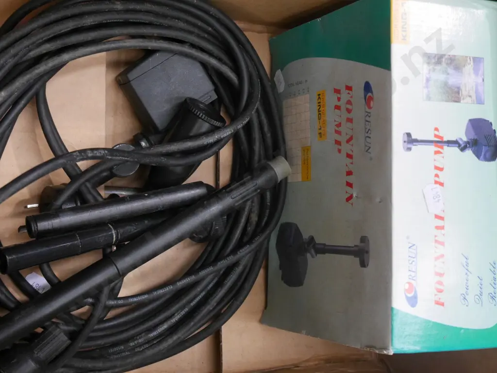 water fountain pump Image 1++