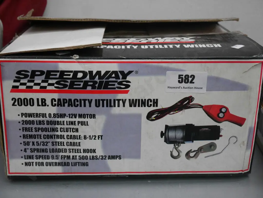 box; Speedway Series 2000lb winch Image 1++