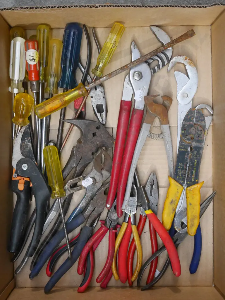 box;  universal spanners, screwdrivers, pliers etc Image 1++