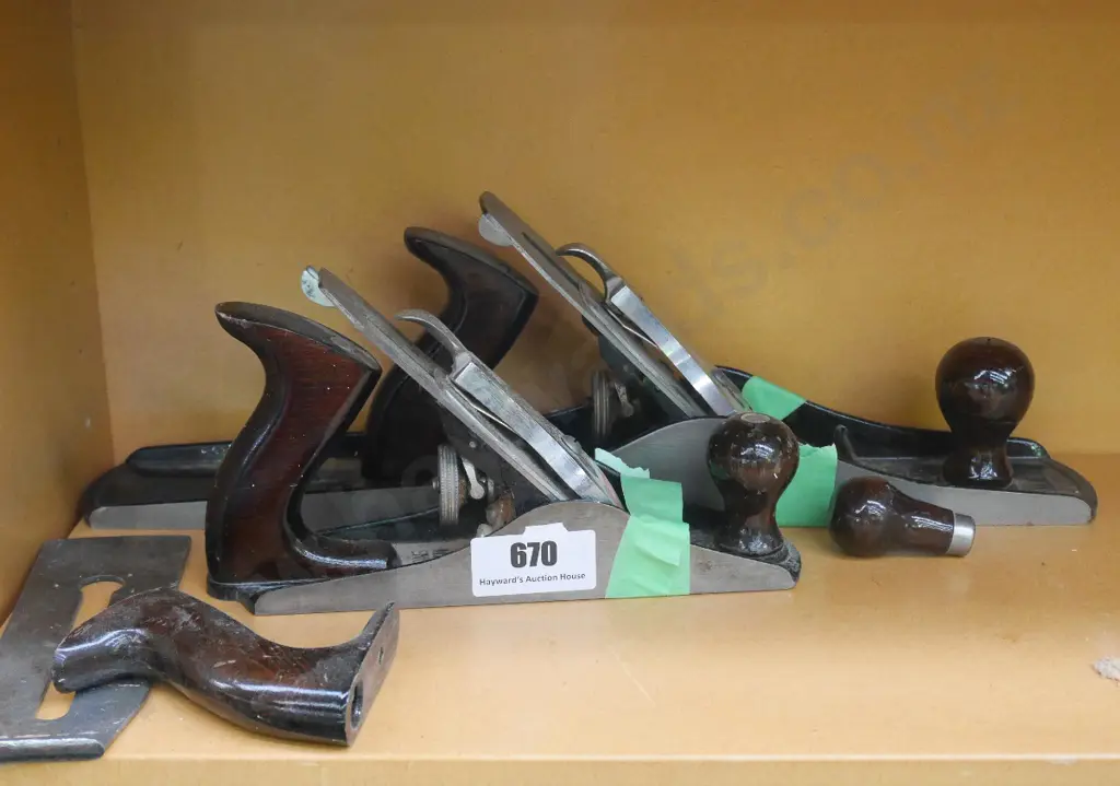 2 Stanley hand planes Image 1++