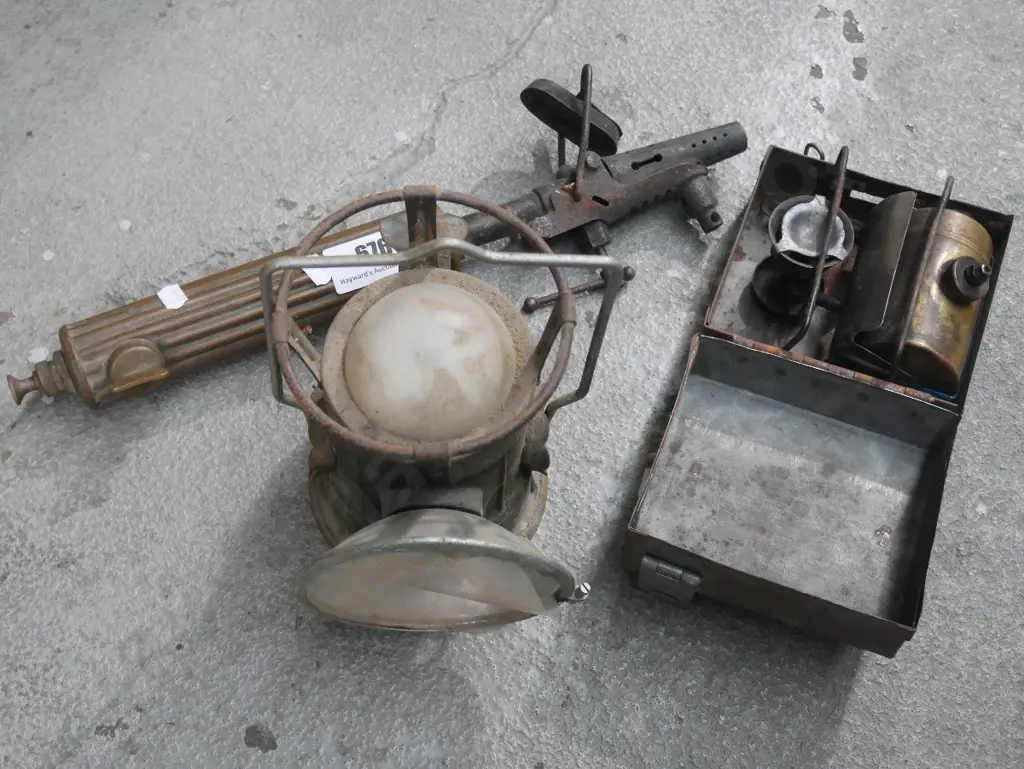 vintage lantern, blow torch, camping stove Image 1++