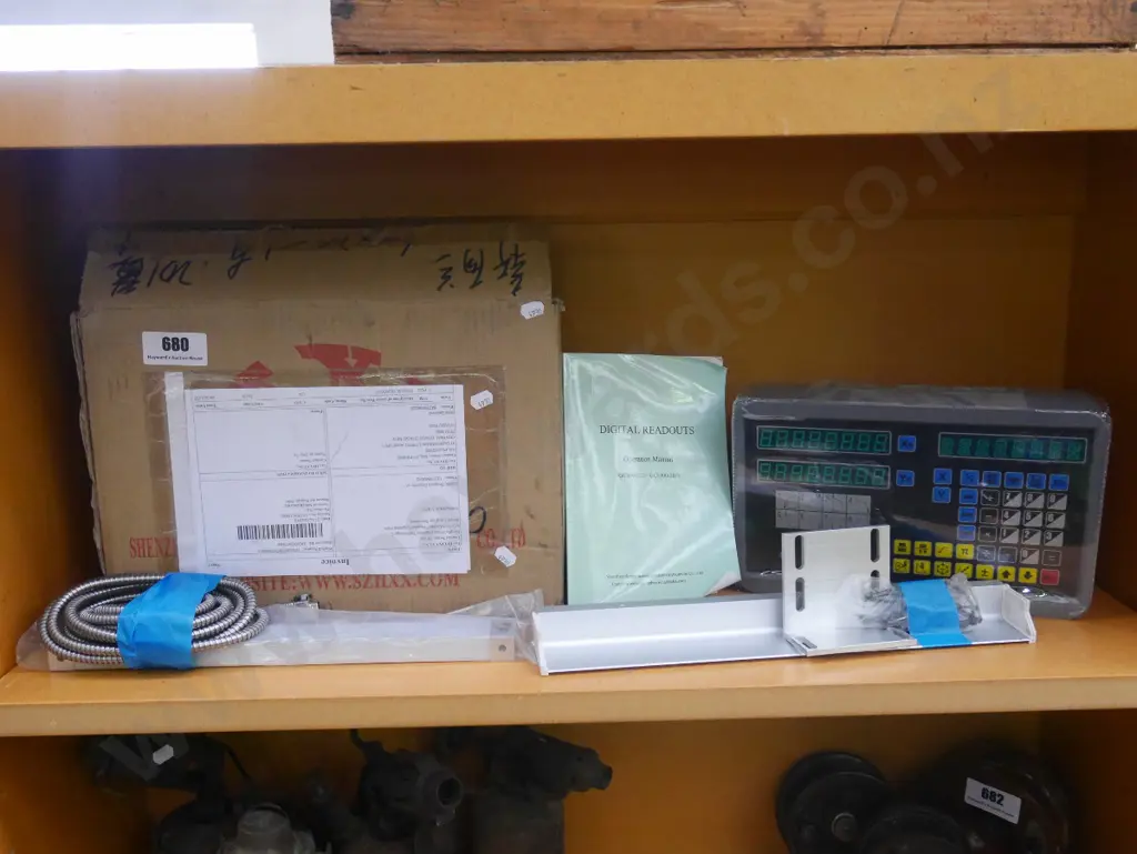 electronic 340mm read out scale, digital controller Image 1++