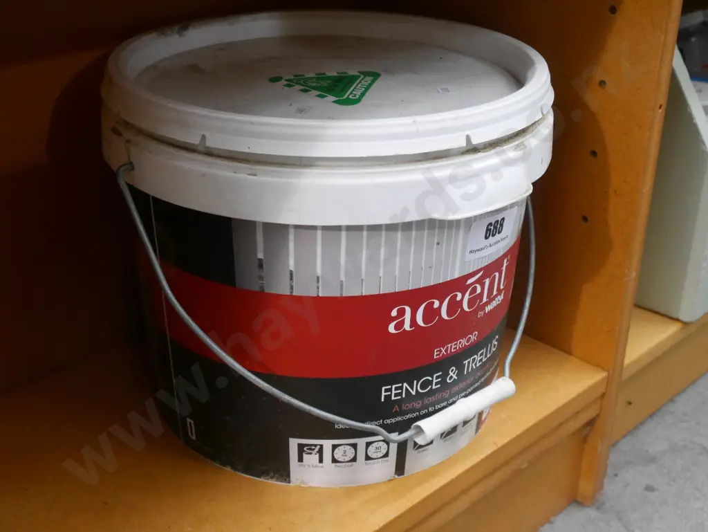 tub of black trellis stain Image 1++