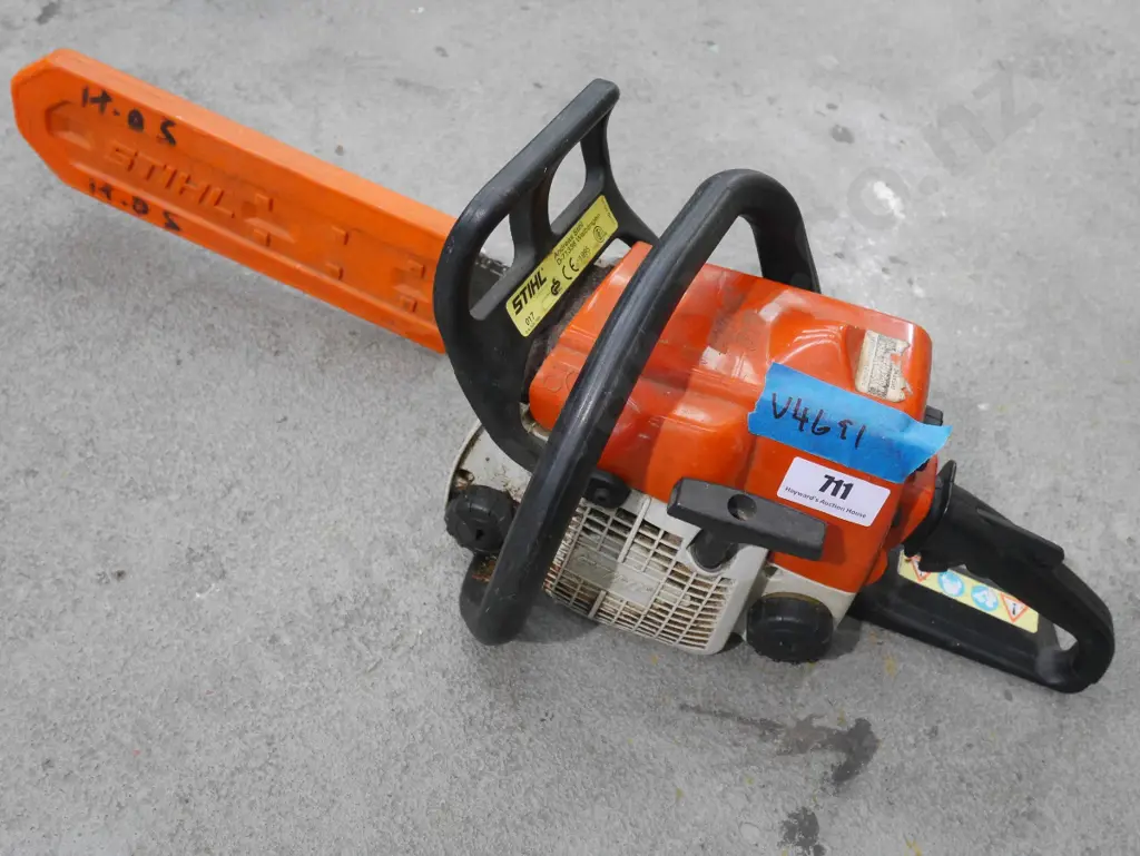 Stihl chainsaw Image 1++