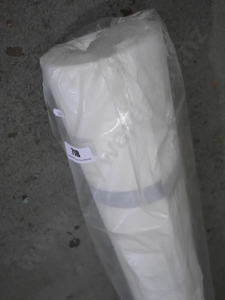 roll of buiding wrap Image 1++