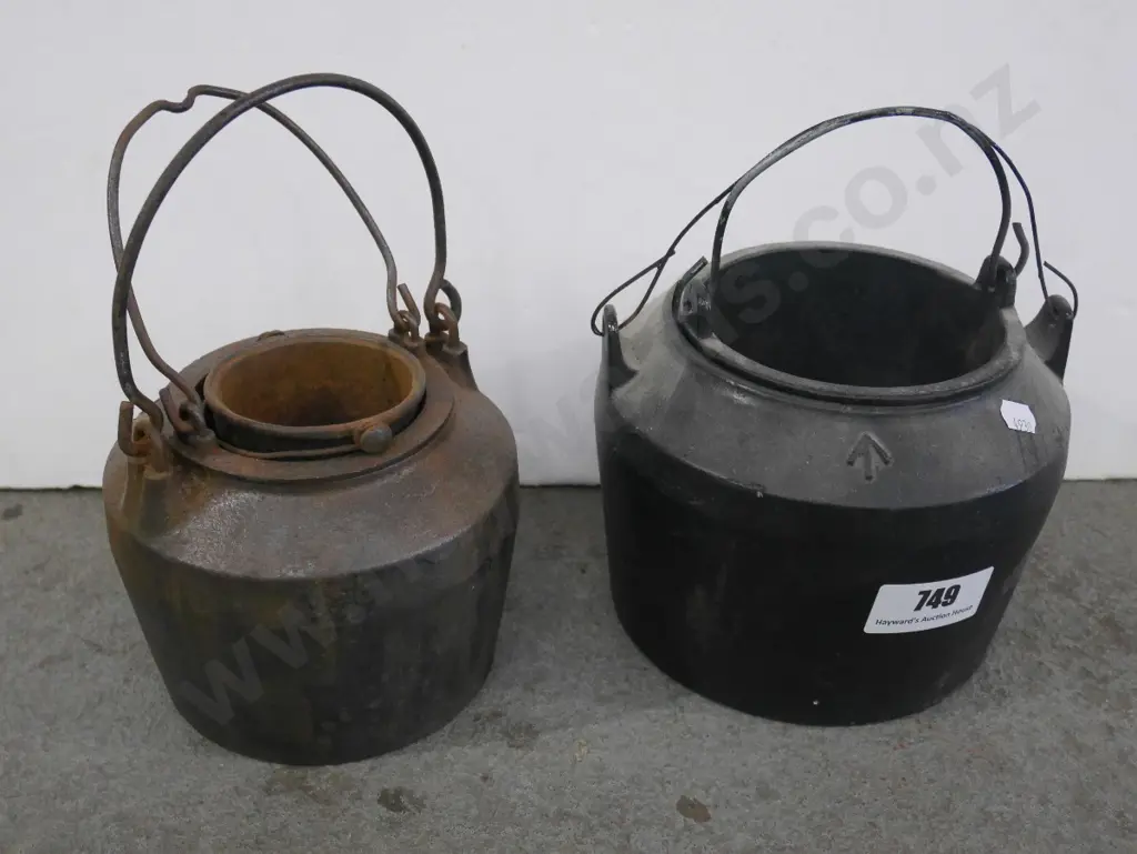 2 glue pots Image 1++