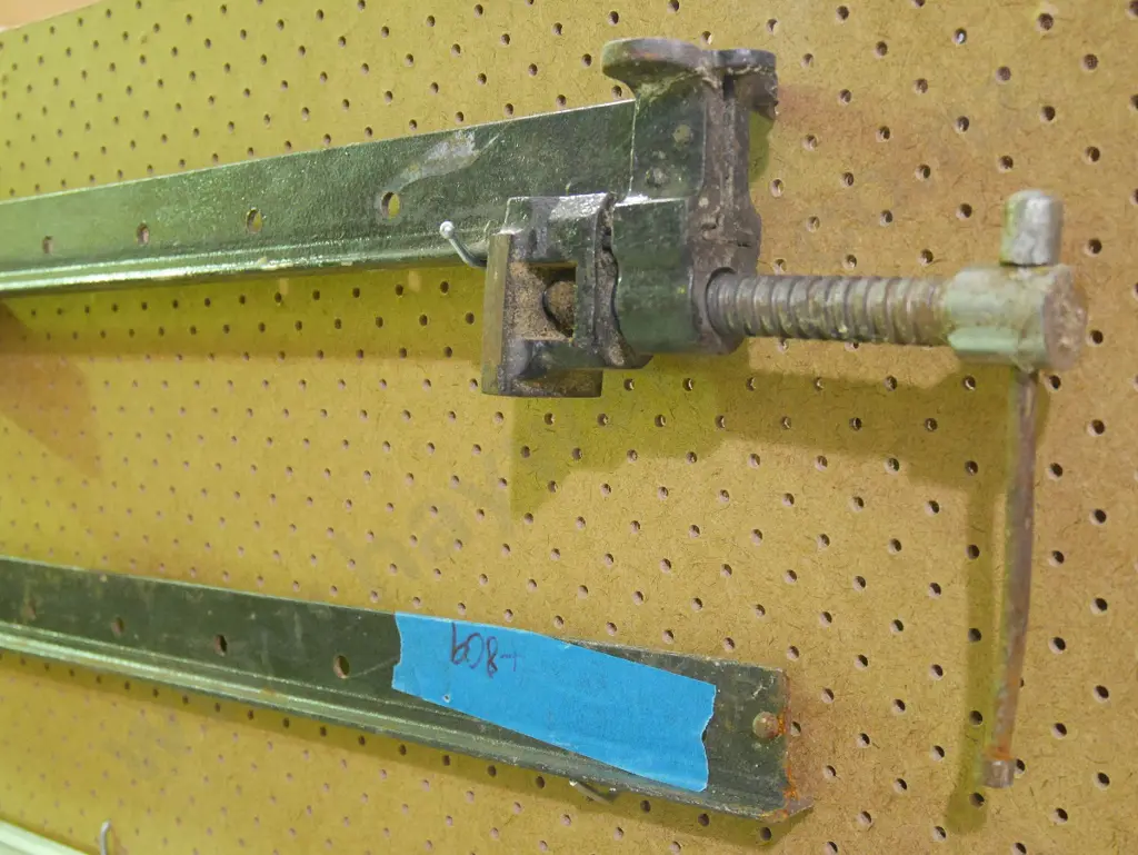 2 large sash clamps - green dots Image 1++