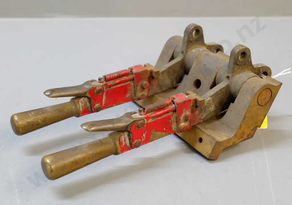 brass Westinghouse type lever switch from NZR signals Dunedin North box - decommissioned 1968. 220 x 130 Image 1++