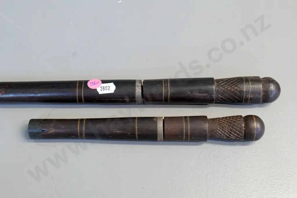 2 knives in wood and metal sheaths - larger one is L-430 closed Image 1++