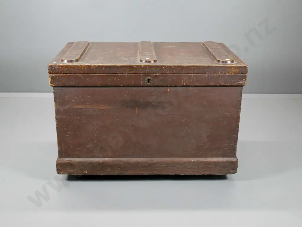 vintage heavy timber tradesman's chest w/internal trays, fitted drawers, some splitting, casters H690 W1010 D640 Image 1++