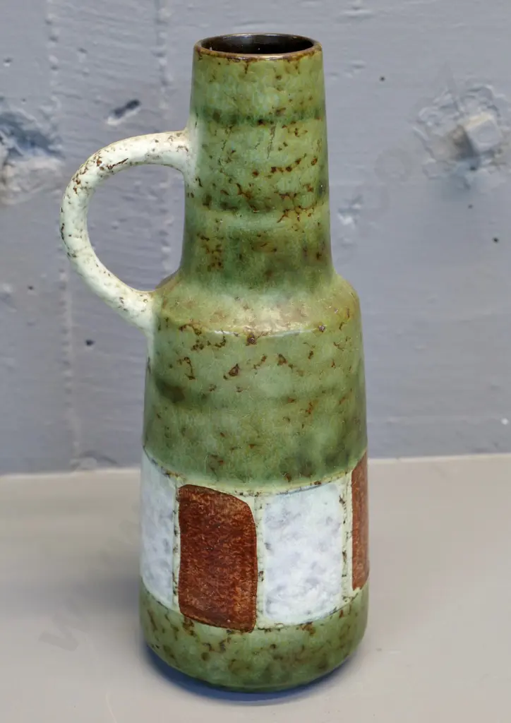 German pottery handled vase - stamped No 4072. H-275 W-140 Image 1++