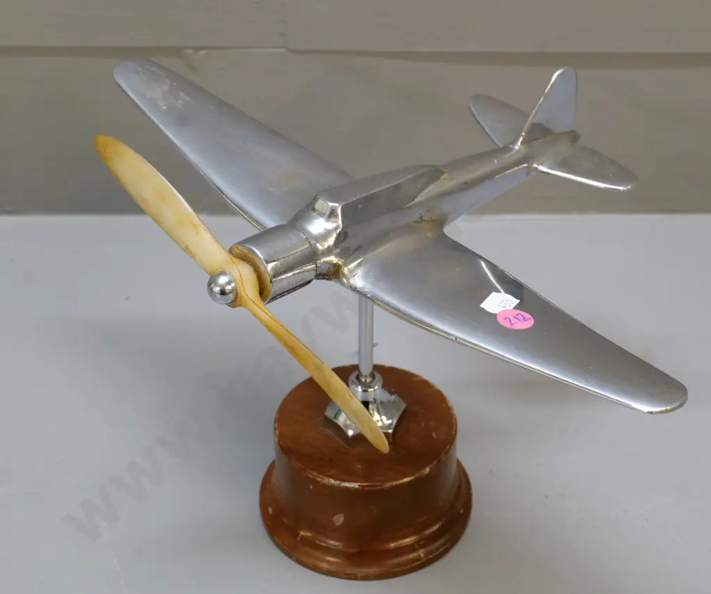 chrome aeroplane model with oversized bakelite or plastic propeller, on stand and wooden base H-200 W-310 Image 1++