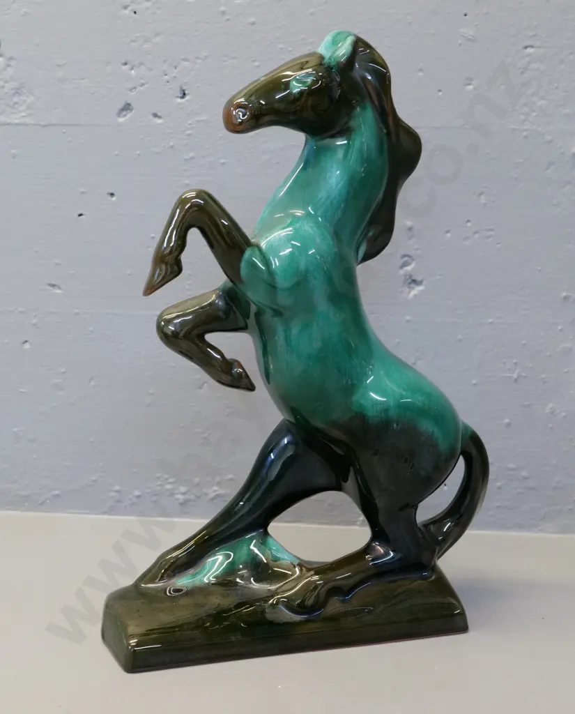 Blue Mountain pottery rearing horse figure H-370 Image 1++