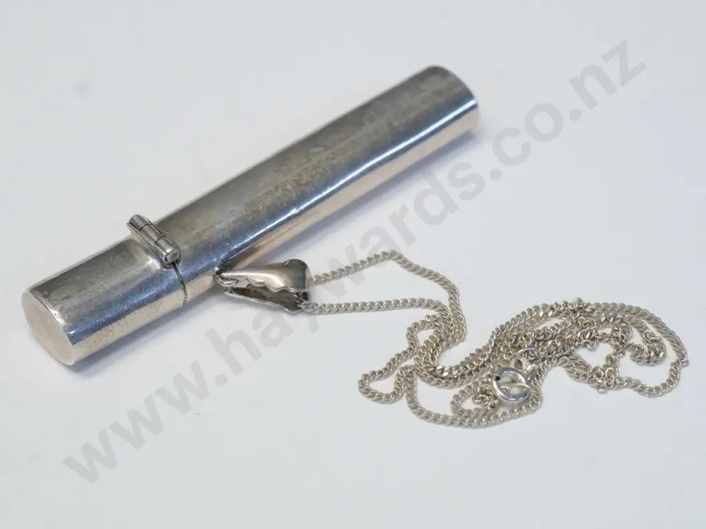 silver match case on chain stamped 925 Image 1++