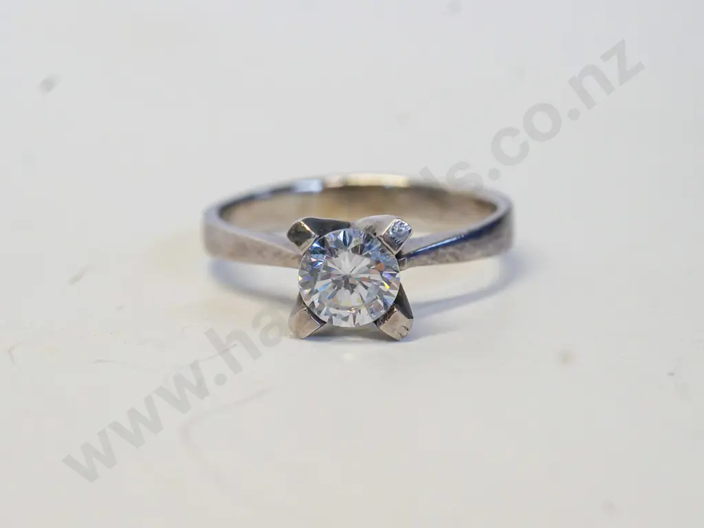 silver cz dress ring stamped 925 Image 1++