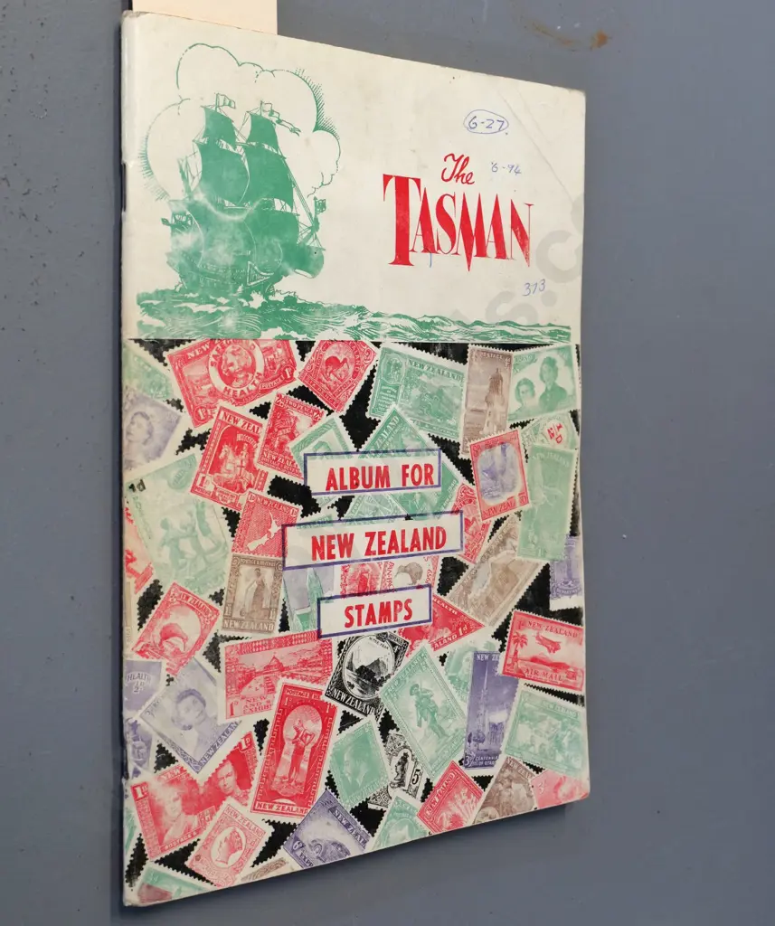 stamp album with many New Zealand vintage stamps - 1855 full face, early pictorials, postal fiscals, etc. Image 1++