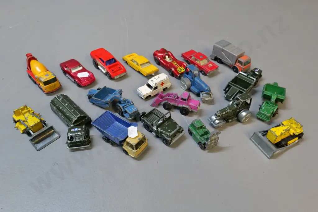 13 Fun Ho small die-cast vehicles and 7 from other makes - play worn condition Image 1++
