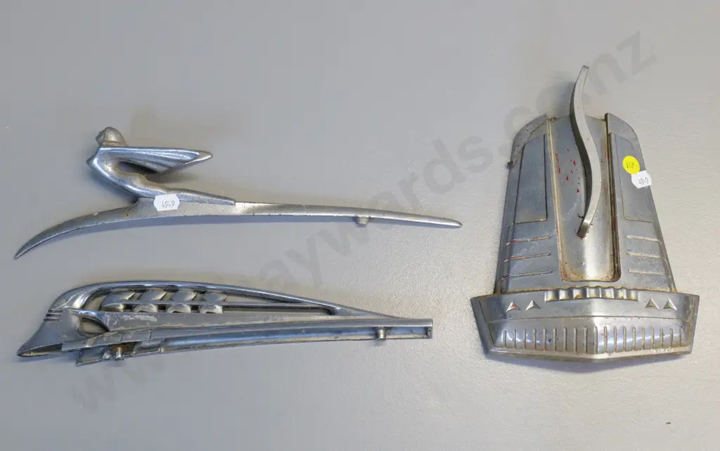 3 vintage automotive bonnet or grille ornaments - Studebaker front bonnet plate H210, Plymouth/Dodge? & winged figure Image 1++