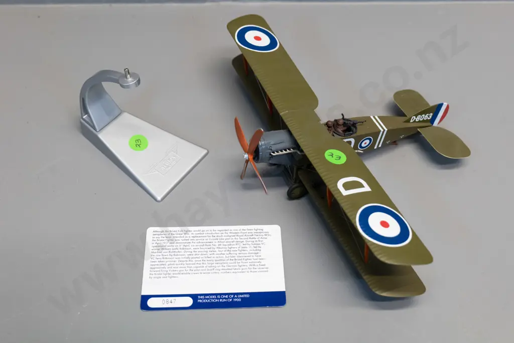 Corgi 1:48 die-cast RAF F2B Bristol WW1 fighter with plastic stand &  limited edition certificate card Image 1++