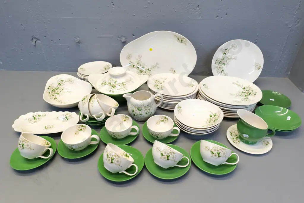 Clarice Cliff 'Blossom Time' dinner and tea-ware - 12 of some, 10 cups, ashett, lidded vege, etc - some glaze crazing Image 1++