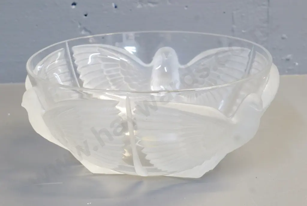 Lalique style clear and frosted bird pattern glass bowl H-120 Diameter 260 Image 1++