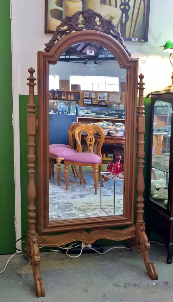 Victorian mahogany floor-standing cheval mirror with ornately carved frame - loose joint on base H1710 W850 D630 Image 1++