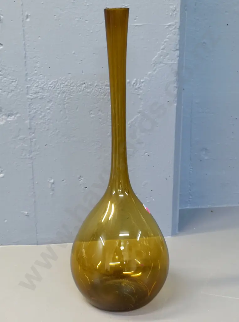 amber glass bottle vase - with 'Dawson's Under the Savoy' retail sticker on base H-510 Image 1++