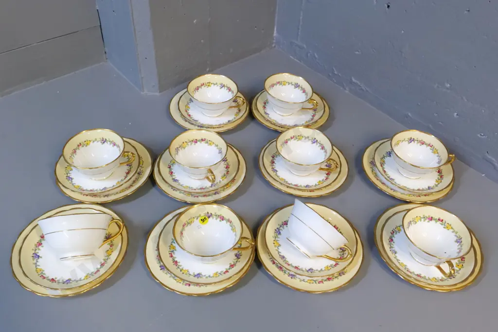 set of 10 Tuscan Heather pattern trios Image 1++