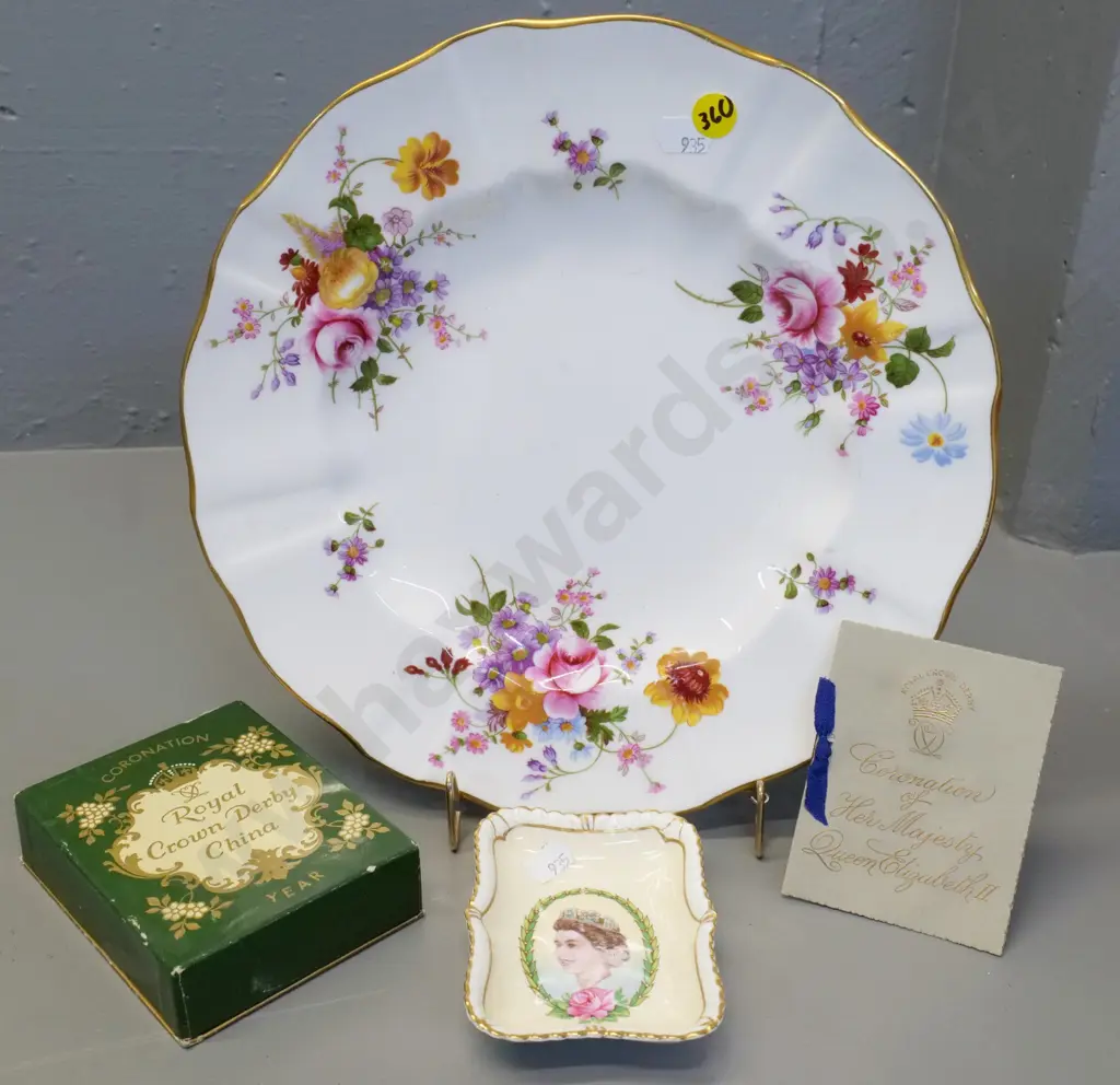 2 Royal Crown Derby items - posies cake plate D-270 and a boxed QEII Coronation pin dish Image 1++