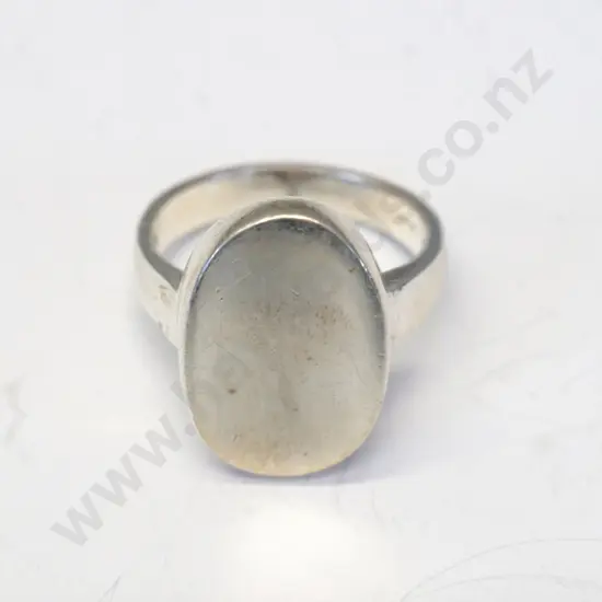 silver ring stamped 925